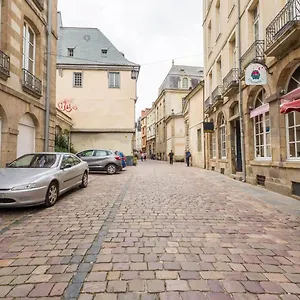 Appartement Le Chapitre - Au Cœur Du Centre Historique - 1, Rennes